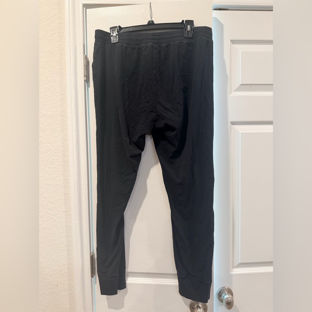 Enamor Black Lounge Jogger Pants - Picture 3 of 3